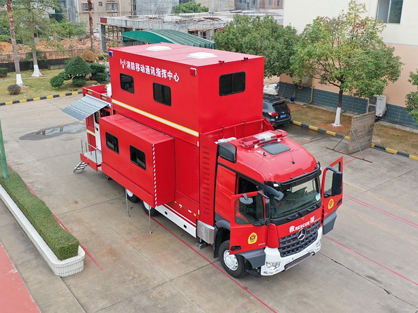 奔驰指挥车 应急方舱箱 方舱指挥车 消防指挥车  防汛指挥车